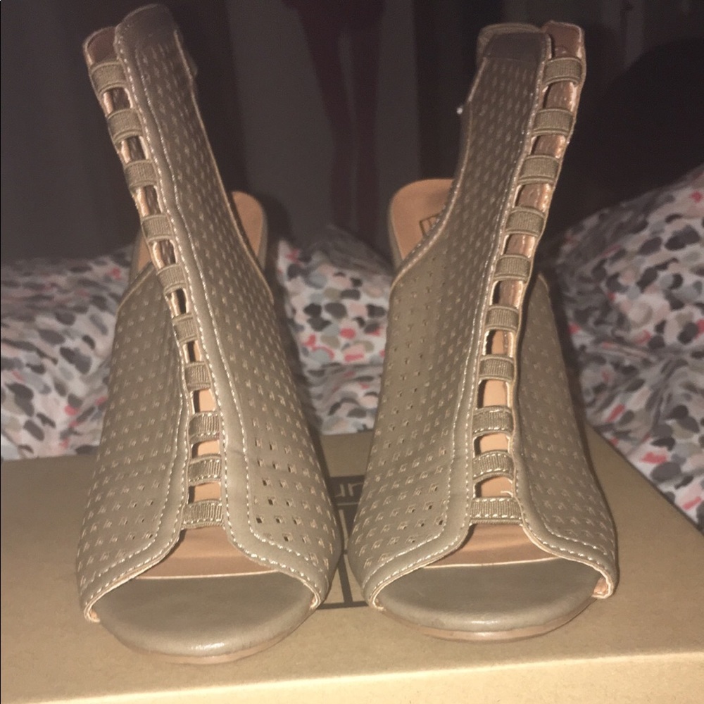 Olive green wedges